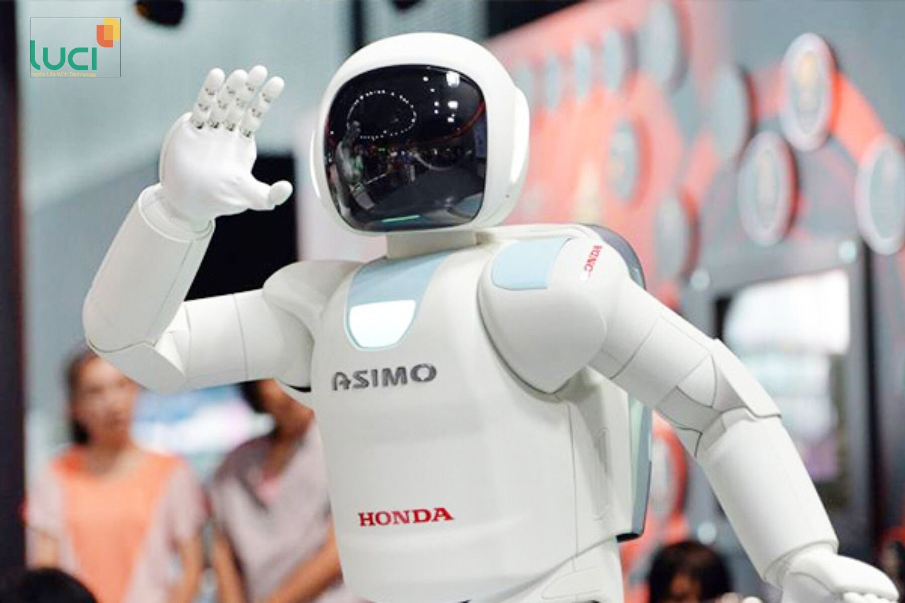 Chi phí cao là rào cản lớn cho việc tiếp cận đại chúng của ASIMO